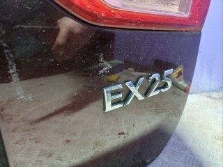 Эмблема, Infiniti EX
