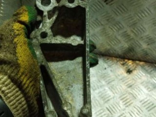 Кронштейн крепления троса КПП, ориг. номер 24459782, Opel Astra H 2006-2014