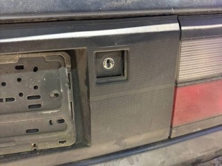 Кнопка открытия багажника, Volkswagen Passat B3 1988-1997