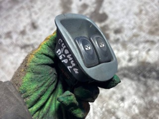 Кнопка стеклоподъемника переднего левого, Renault Scenic 1 1996-1999