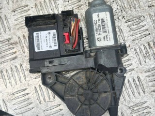 Моторчик стеклоподъемника передний правый, ориг. номер 1T0959702D, 1K0959792J, Volkswagen Touran 1 2006-2010