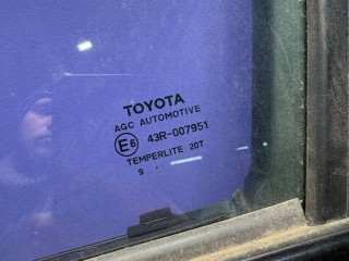 Дверь передняя левая, Toyota Yaris 4 2017-2022