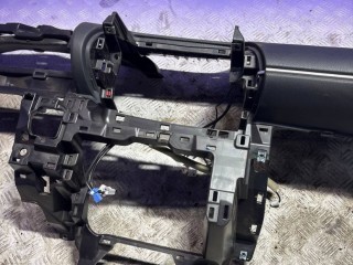 Панель передняя салона (торпедо), Toyota Yaris 4 2017-2022