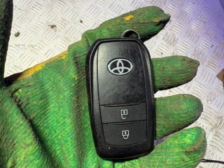 Ключ, Toyota Yaris 4 2017-2022