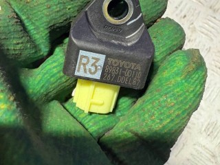 Датчик AirBag, ориг. номер 898310D110, Toyota Yaris 4 2017-2022