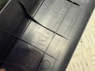 Накладка на порог, ориг. номер 67913K0020, Toyota Yaris 4 2017-2022