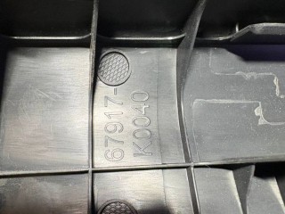 Накладка на порог, ориг. номер 67917K0040, Toyota Yaris 4 2017-2022