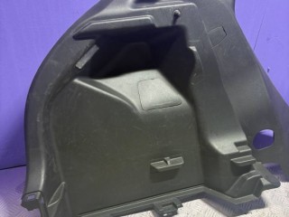 Обшивка багажника, ориг. номер 64740K0070, Toyota Yaris 4 2017-2022