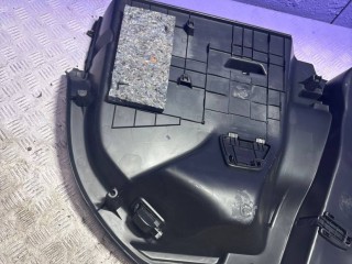Обшивка багажника, ориг. номер 64740K0070, Toyota Yaris 4 2017-2022