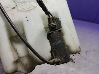 Насос (моторчик) омывателя стекла, Kia Spectra 1, Spectra sd 2004-2011