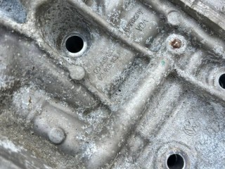 Корпус масляного фильтра, ориг. номер 06L903143A, Audi A4 B8 2011-2015