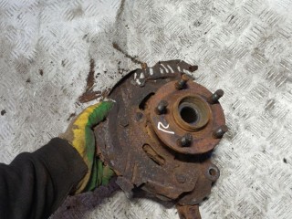 Кулак поворотный правый, Subaru Impreza 1 1992-1996