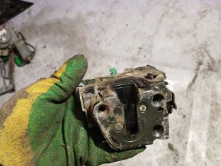 Замок двери задней левой, Subaru Impreza 1 1992-1996
