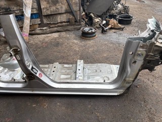 Порог правый Mazda 2 DE 2010-2014