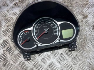 Щиток приборов (приборная панель) Mazda 2 DE 2010-2014, левый руль