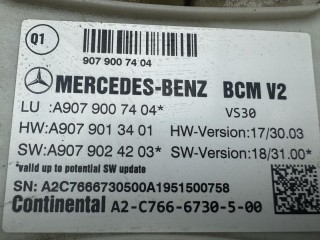 Блок управления BCM (Body Control Module), ориг. номер A9079007404, Mercedes-Benz Sprinter W907/W910 2018-2026