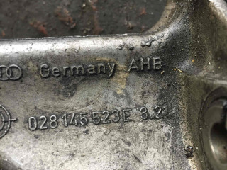 Кронштейн гидроусилителя, ориг. номер 028145523E, Volkswagen Passat B4 1993-1997