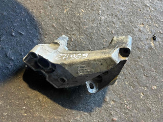 Кронштейн двигателя, ориг. номер 038199207, Volkswagen Golf 4 1997-2006