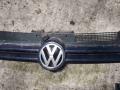 1J0853651D Решетка радиатора Volkswagen Golf 4 2001г. - фото №2