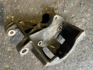 Кронштейн гидроусилителя, ориг. номер 028145523, Volkswagen Passat B3 1988-1997