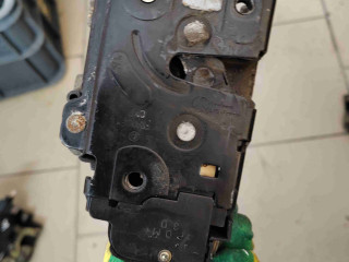 Замок двери передней правой, Volkswagen Passat B5 1996-2001