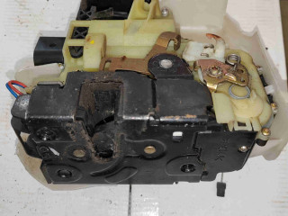 Замок двери передней правой, Volkswagen Passat B5 1996-2001