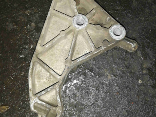 Кронштейн КПП, ориг. номер 90575233, Opel astra G 1998-2009