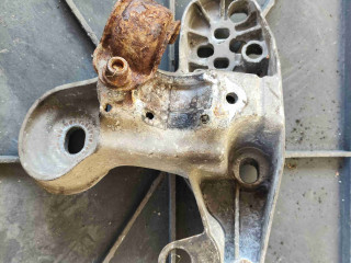 Кронштейн двигателя, ориг. номер 4B0199351B, Audi A4 B5 1999-2001