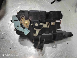 Замок двери передней правой, Volkswagen Golf 5 2003-2009
