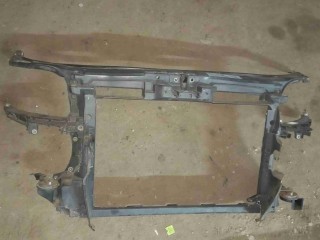 Передняя панель крепления облицовки (телевизор) Audi A3 2004-2008