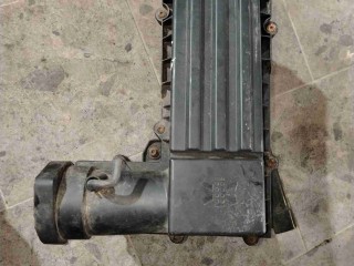 Корпус воздушного фильтра Volkswagen Passat B6 2005-2010