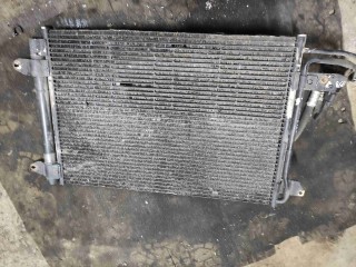 Радиатор кондиционера, ориг. номер 1K0820411Q, Volkswagen Golf 5 2003-2009