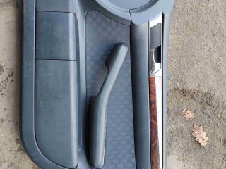 Обшивка двери передней правой (дверная карта) Audi A6 C5 1997-2001