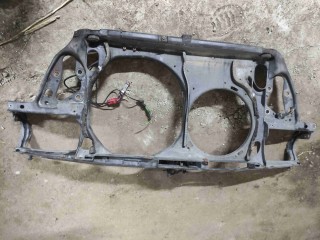 Передняя панель крепления облицовки (телевизор) Volkswagen Passat B5 1996-2001