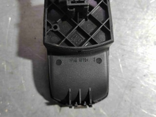 Кнопка управления стеклоподъемниками, ориг. номер 13206806RT, Opel Corsa D 2006-2011