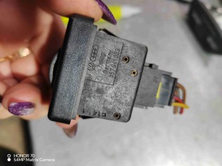 кнопка корректора фар, ориг. номер 357941333, Volkswagen Passat B3 1988-1997