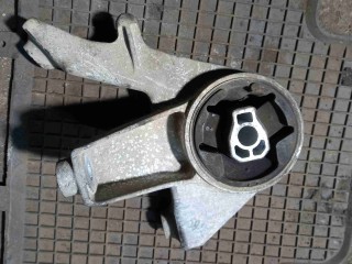 Подушка крепления двигателя Chevrolet Captiva 2011-2013
