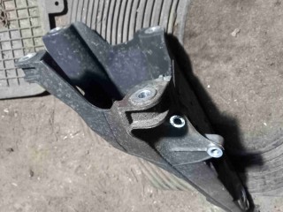Кронштейн двигателя, ориг. номер 7H0199370M, Volkswagen Transporter T5 2002-2009