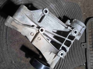 Натяжитель, ориг. номер 037903143G, Volkswagen Passat B4 1993-1997