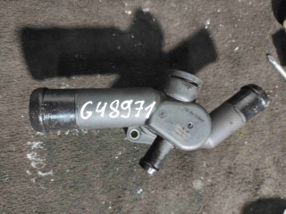 Фланец (тройник) системы охлаждения Volkswagen Golf 4 1997-2006