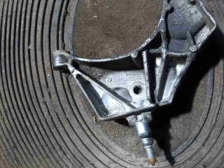 Кронштейн КПП Renault Megane 2 2006-2009