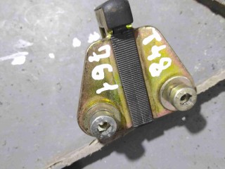 Ответная часть замка багажника Volkswagen Transporter T4 1990-2003