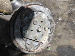 Компрессор кондиционера, ориг. номер 8D0260805D, Volkswagen Passat B5 1996-2001