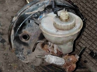 Вакуумный усилитель тормозов, ориг. номер 1H1612105, Volkswagen Golf 3 1991-2000