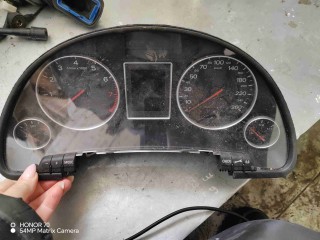 Щиток приборов (приборная панель) Audi A4 B6 2000-2006