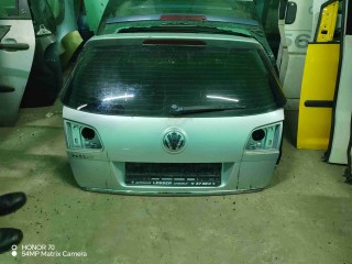 Крышка багажника Volkswagen Passat B6 2005-2010