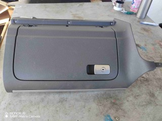 Бардачок Volkswagen Golf 5 2003-2009