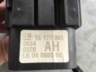 Блок управления светом, ориг. номер 13177065, Opel Vectra C 2002-2005