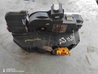 Замок двери передней правой, Opel Astra J 2009-2012