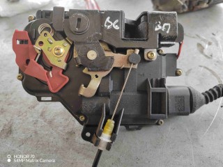 Замок двери задней правой, Volkswagen Passat B6 2005-2010